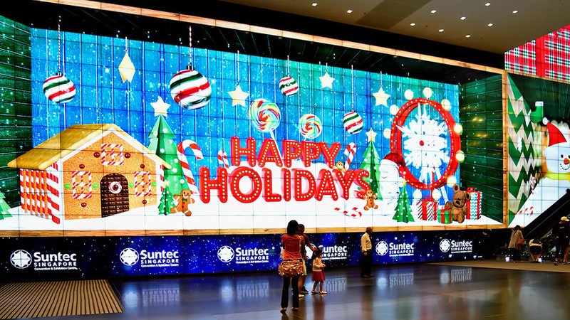 1. Projector Screens and LED Walls